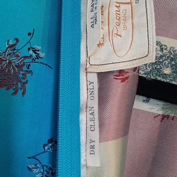 Vintage Judy's Chinese Collar Dress (Cheongsam) - Picture 6 of 6